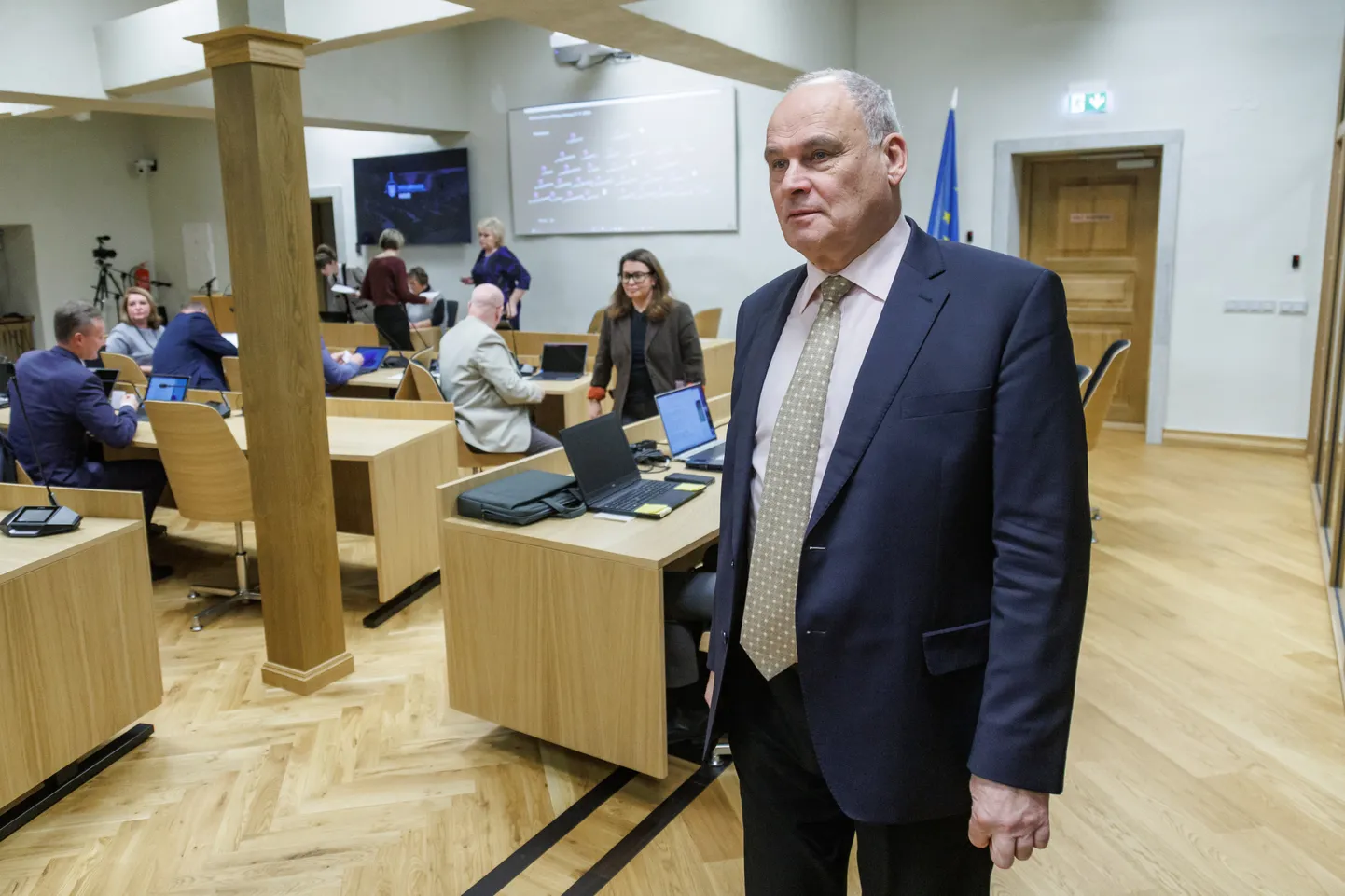 Narva linnapea Jaan Tootsi eestvedamisel vahetas linnavalitsus välja Narva linnaettevõtete nõukogude koosseisud.
