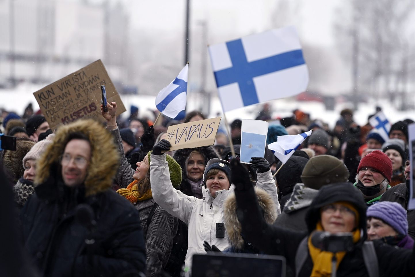 Kevadel toimunud protest koroonaviiruse vastu Helsingis.