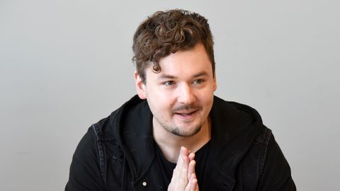 Полтора часа блужданий: как Apple Maps завел латвийских звезд не в тот отель