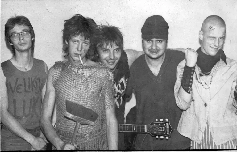 Velikije Luki enne oma päris esimest kontserti, mis toimus 1984. aastal, kaks aastat pärast bändi loomist.