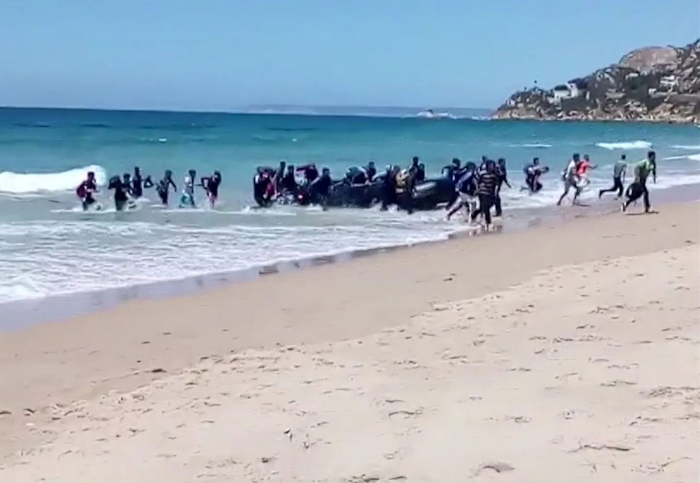 Aafrika illegaalid Hispaania Cadizi rannal
