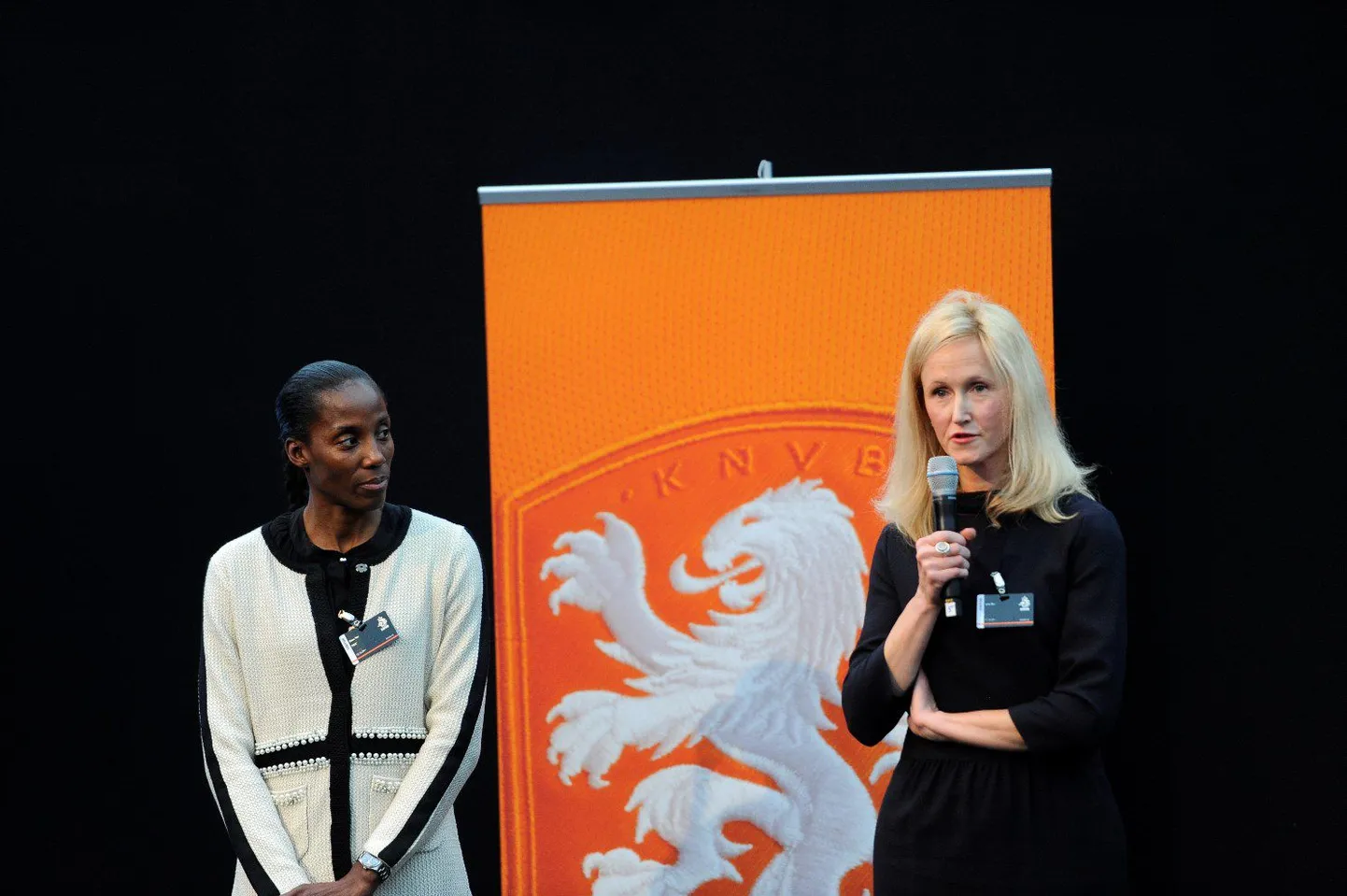 EJLi peasekretär Anne Rei koos kaugushüppe maailmameistri Fiona Mayga