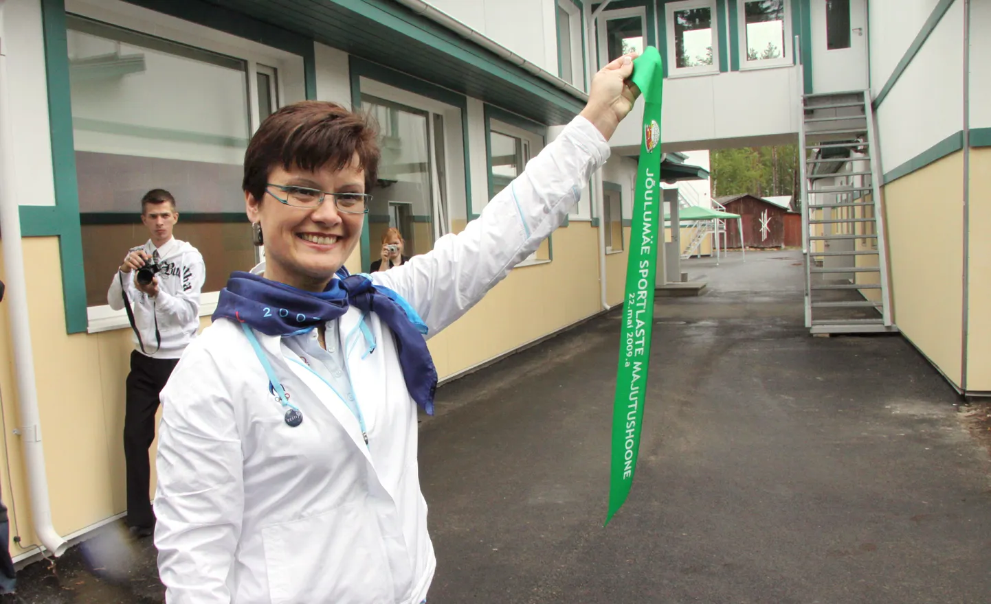 Kultuuriminister Laine Jänes Jõulumäe spordikeskuse majutushoone avamisel.
