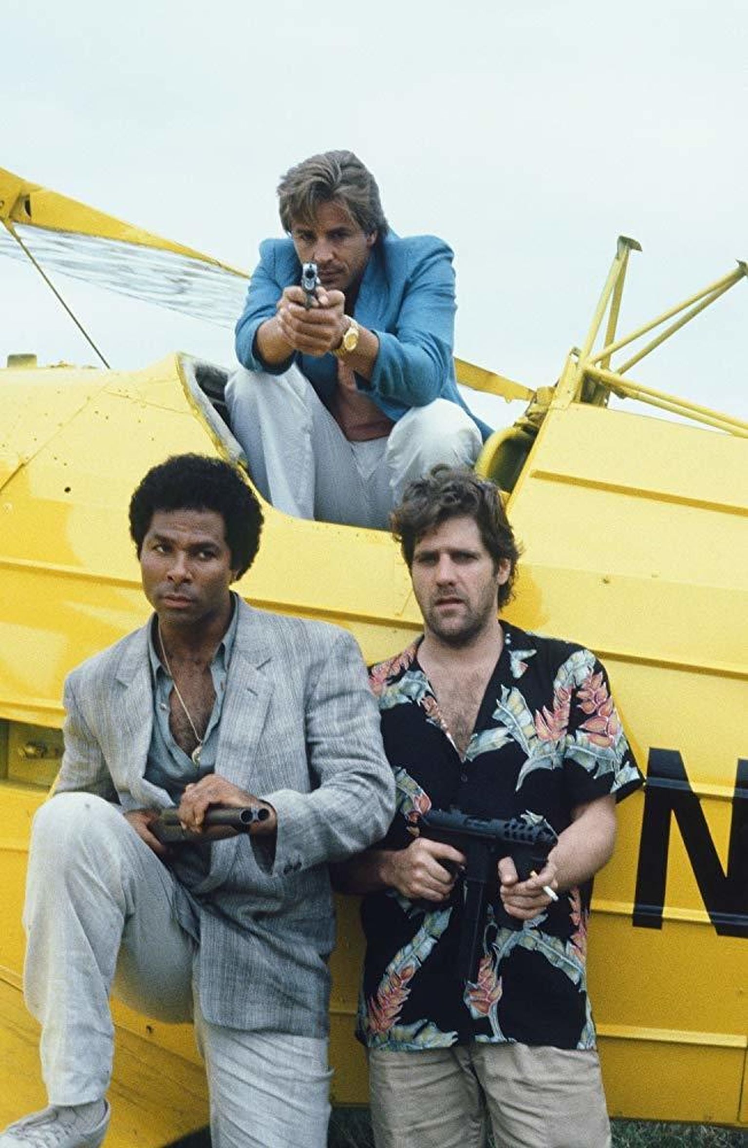 Don Johnson, Glenn Frey ja Philip Michael Thomas telesarjas «Miami Vice» (1984).