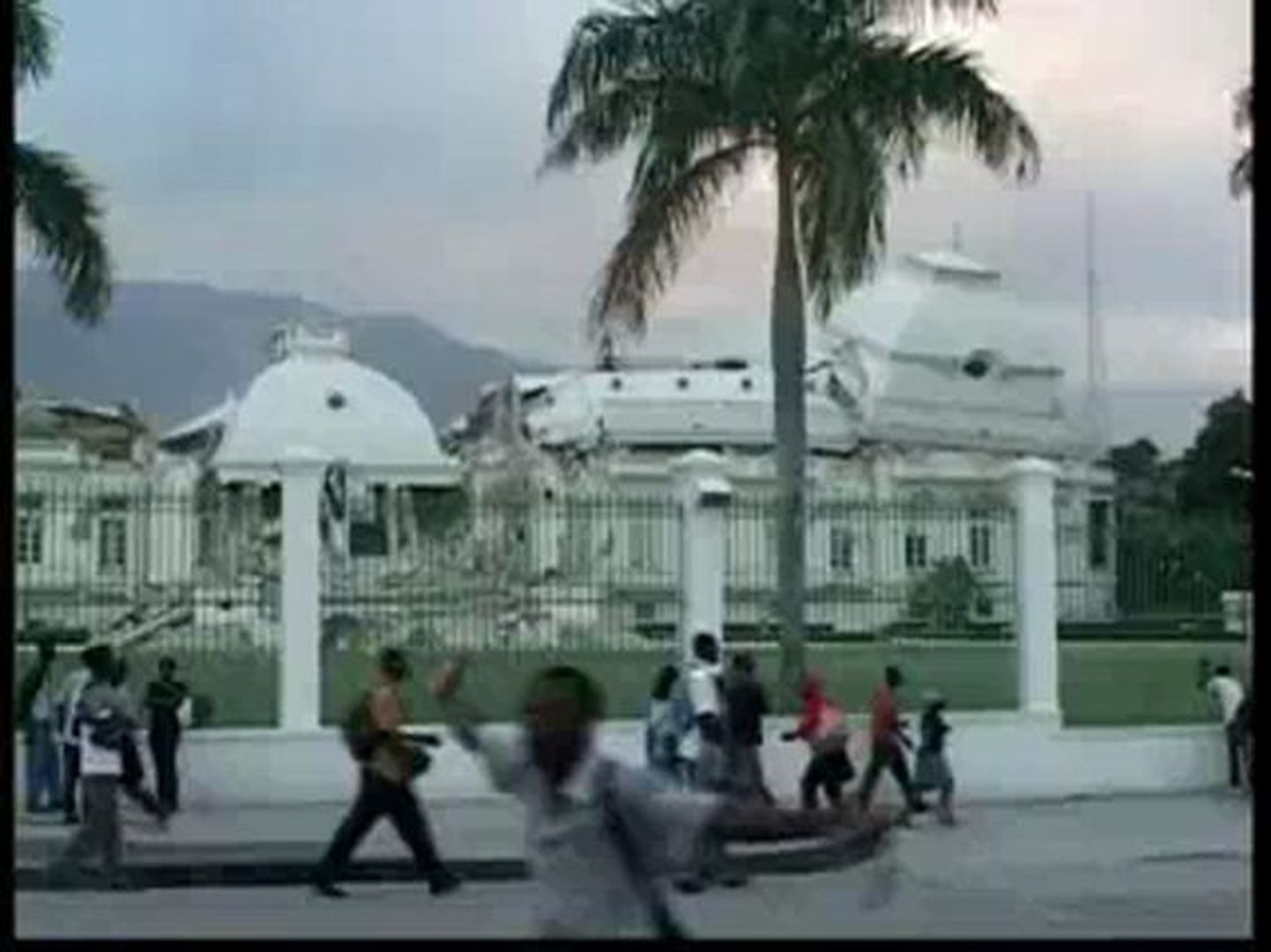 Maavärin purustas Haiti pealinna