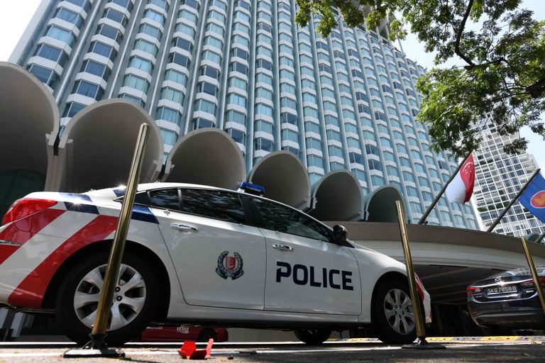 Politseivalve Singapuri Shangri-La hotelli juures
