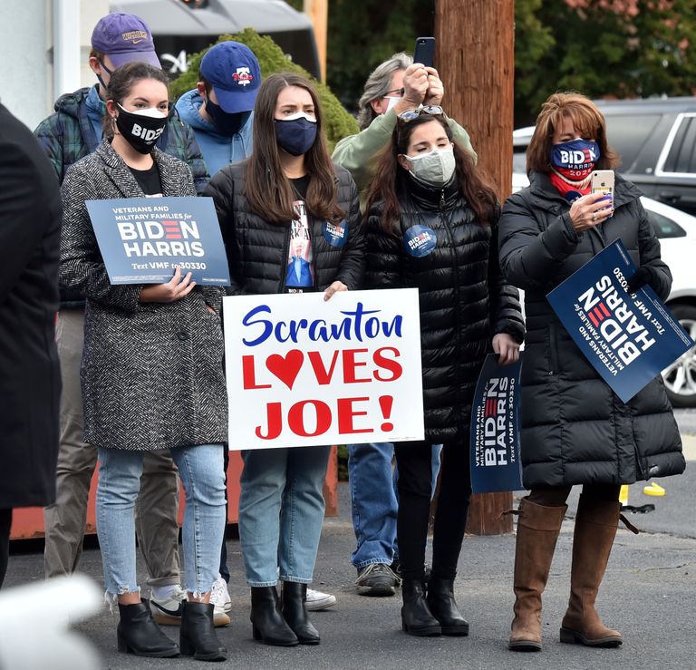 Demokraatide presidendikandidaadi Joe Bideni toetajad Pennsylvanias Scrantonis.