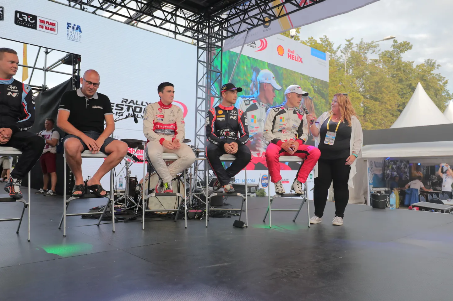 Becs Williams on aastatepikkuse tööga vabalt rääkima saanud kõik MM-sarja tippsõitjad. Ka Ott Tänaku, keda ta intervjueeris eile õhtul Rally Estonia pressikonverentsil.
