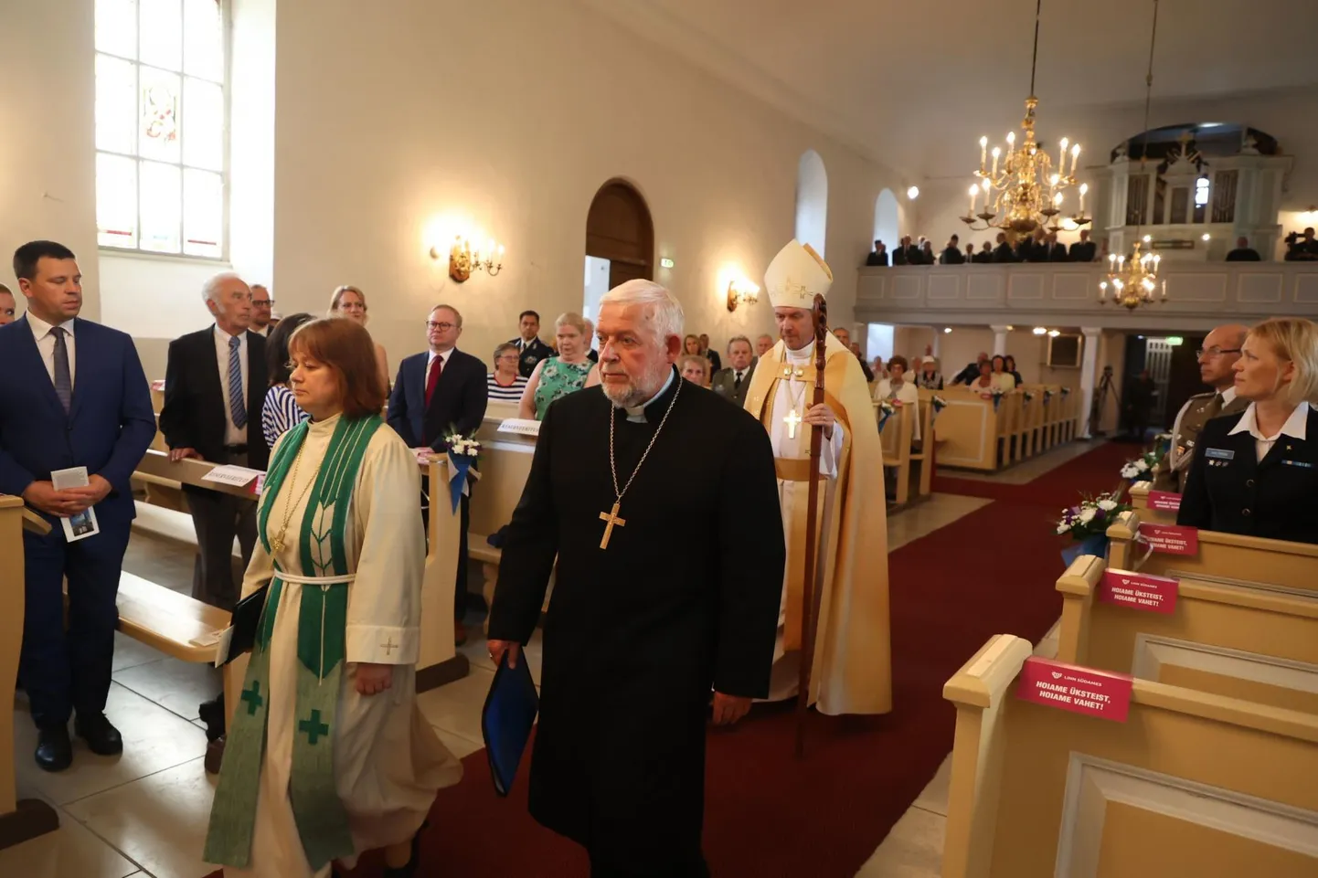 Tänavune Võidupüha jumalateenistus Paide kirikus.