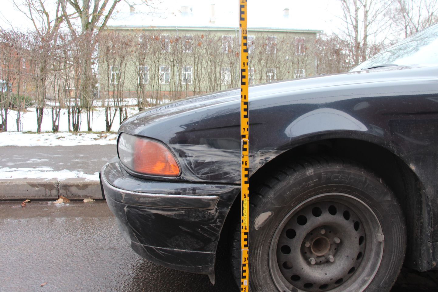 Pühapäeval kella 13.45 ajal sõideti K.A. Hermanni tänaval sõidukile BMW otsa.