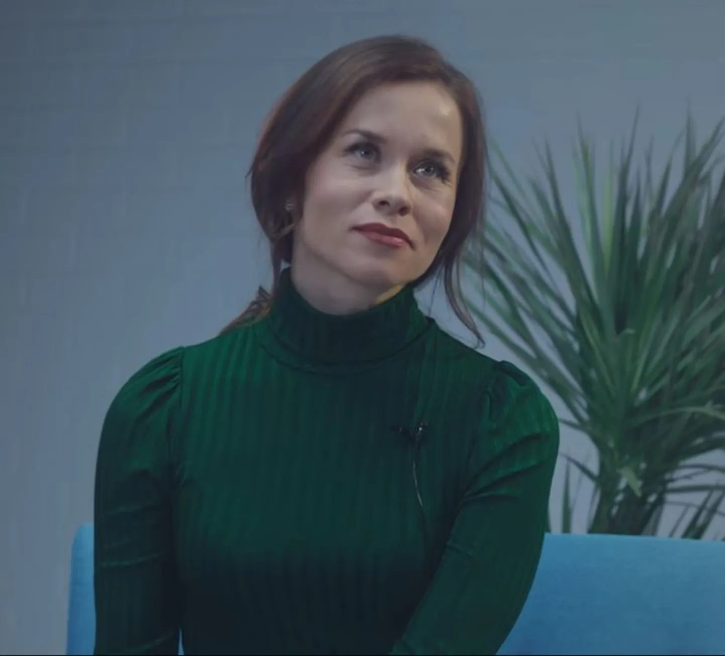 Leslie Laasneri ja Evelin Võigemasti laulu «Elastiknaine» eetrisse laskmine pani ERRi lolli olukorda.