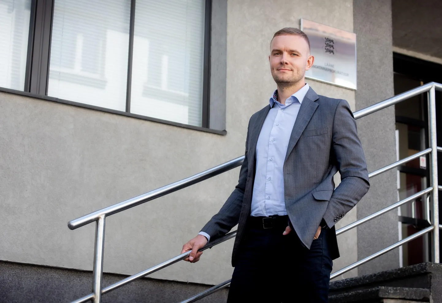 Lääne ringkonnaprokuratuur koondab kõik laste vastu toime pandud seksuaalkuriteod Pärnusse ühe prokuröri kätte. See prokurör on Olgerd Petersell.