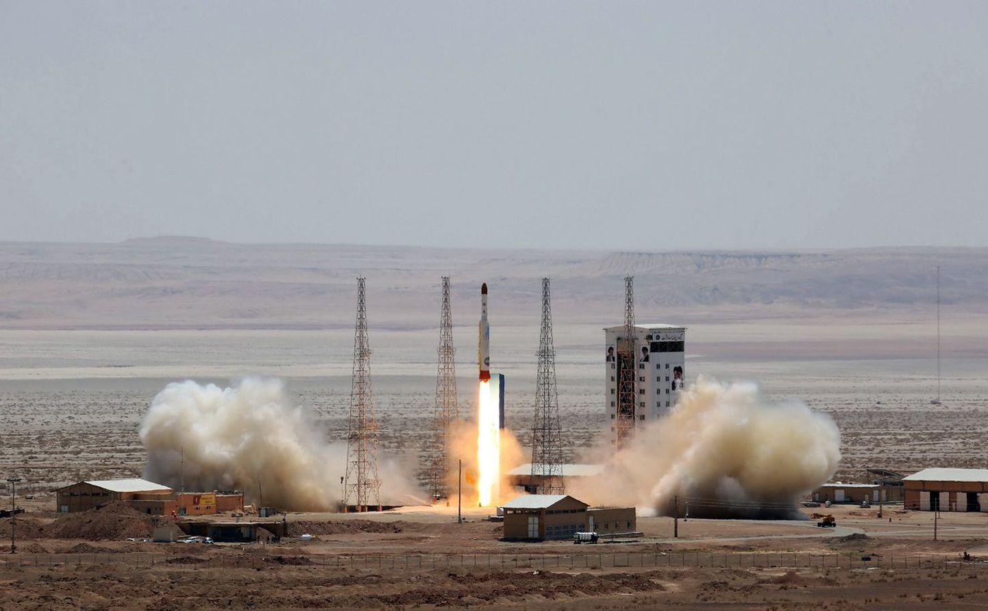 Iraan katsetas 27. juulil satelliidi orbiidile viimise raketti.
