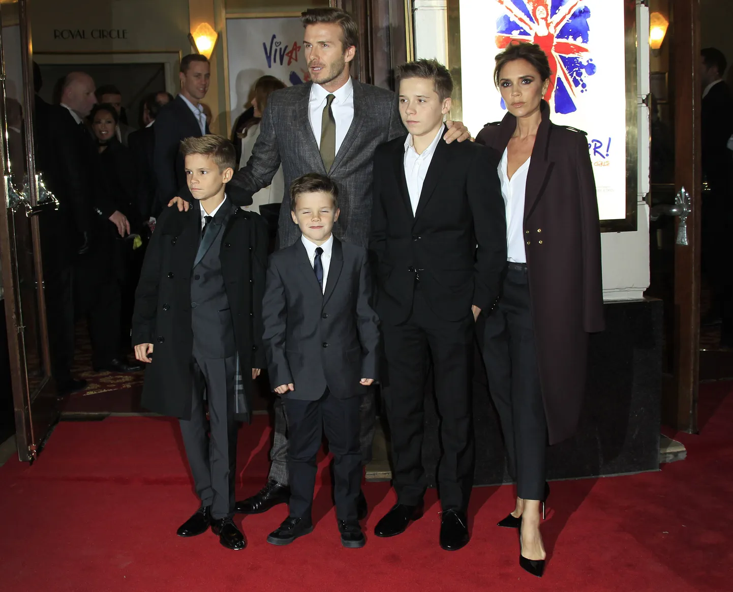 David Beckham koos oma kolme poja ja abikaasaga tõmbas Katari jalgpallielule kindlasti palju tähelepanu