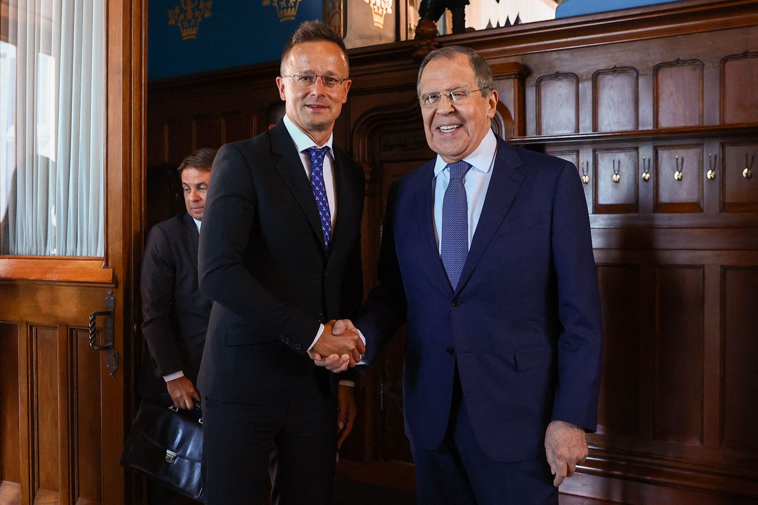 Ungārijas ārlietu ministrs Pēters Sījārto un Krievijas ārlietu ministrs Sergejs Lavrovs.