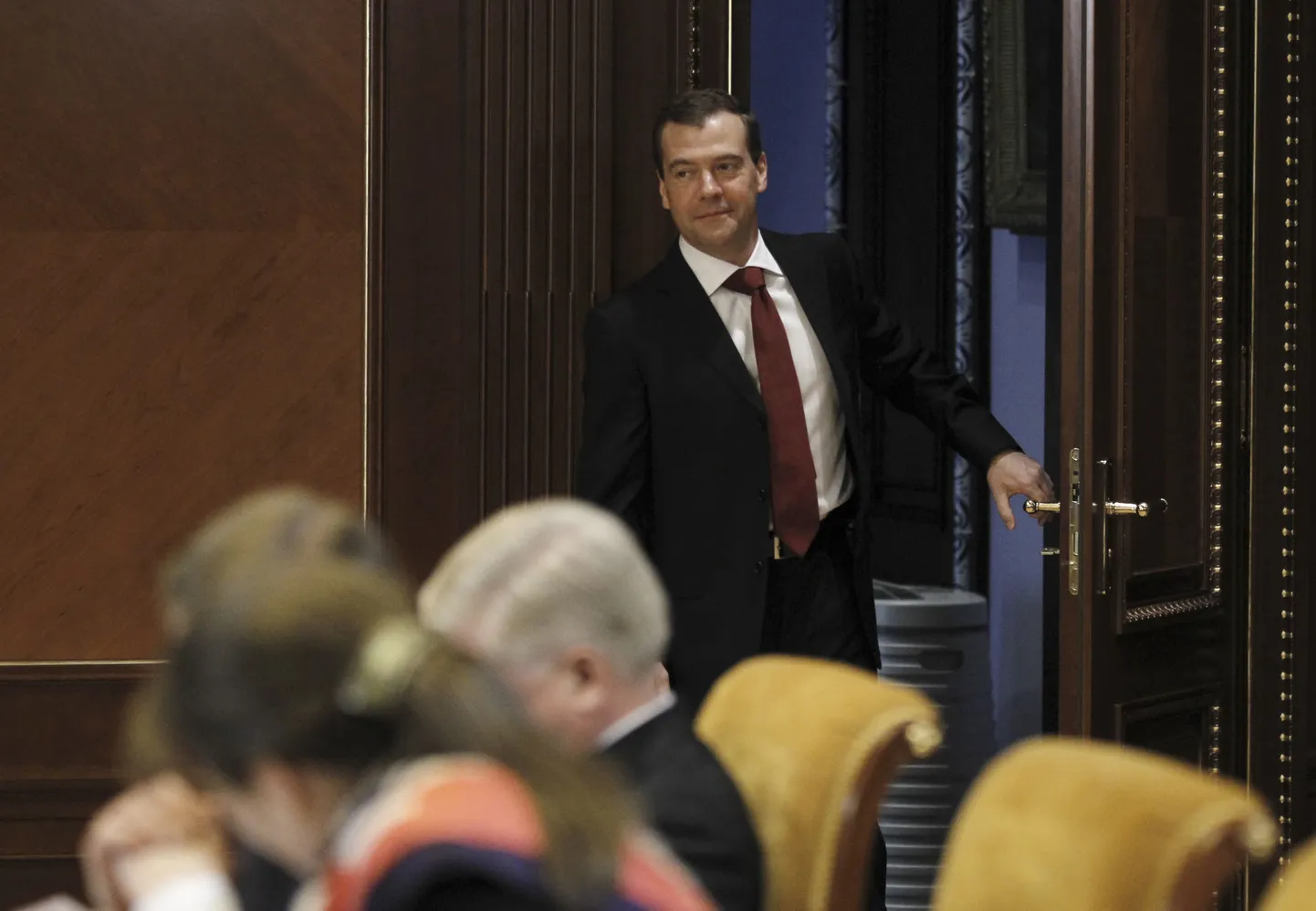 Venemaa presidendist Dmitri Medvedevist võib pärast 4. märtsi presidendivalimisi saada uus valitsusjuht.