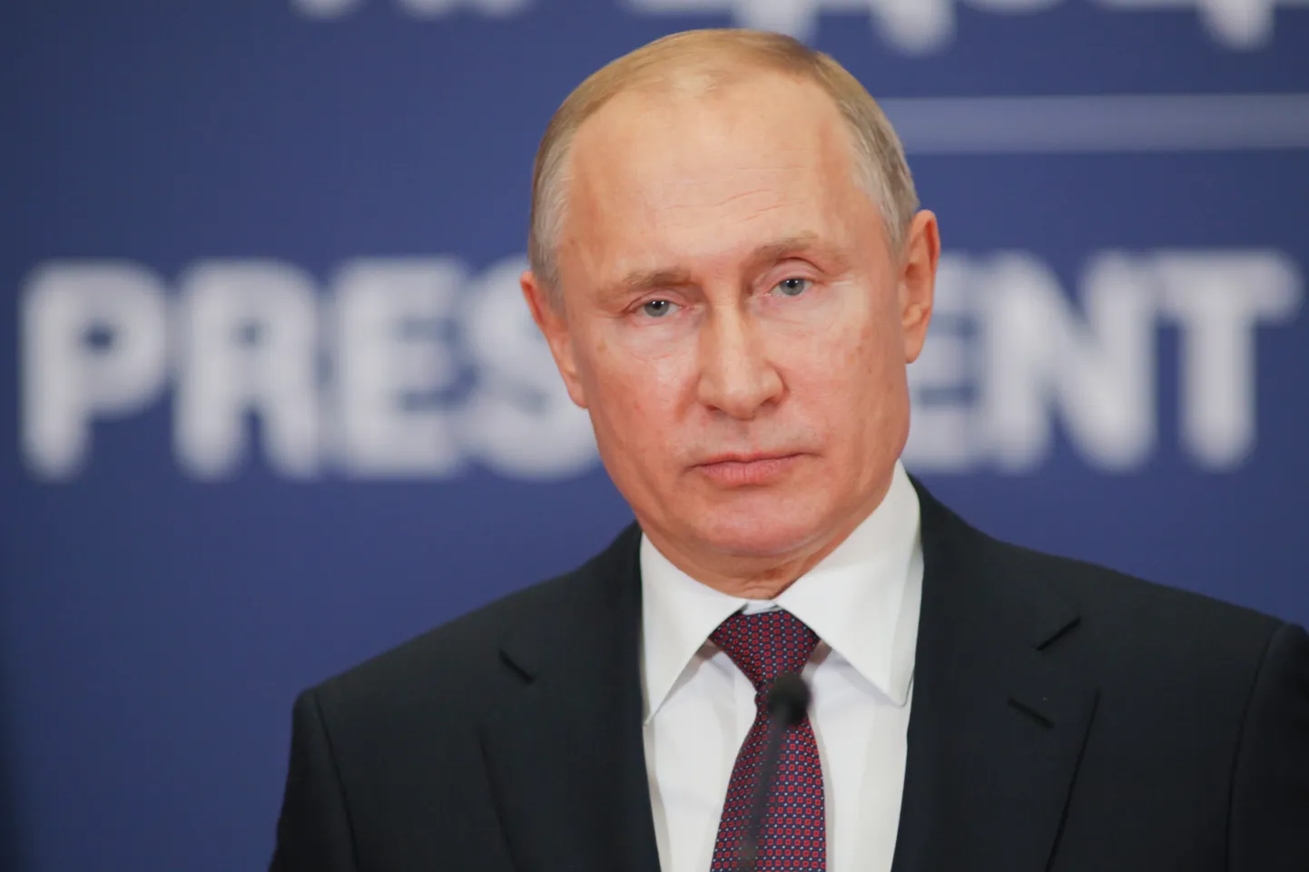 Kara noziedznieks Vladimirs Putins.