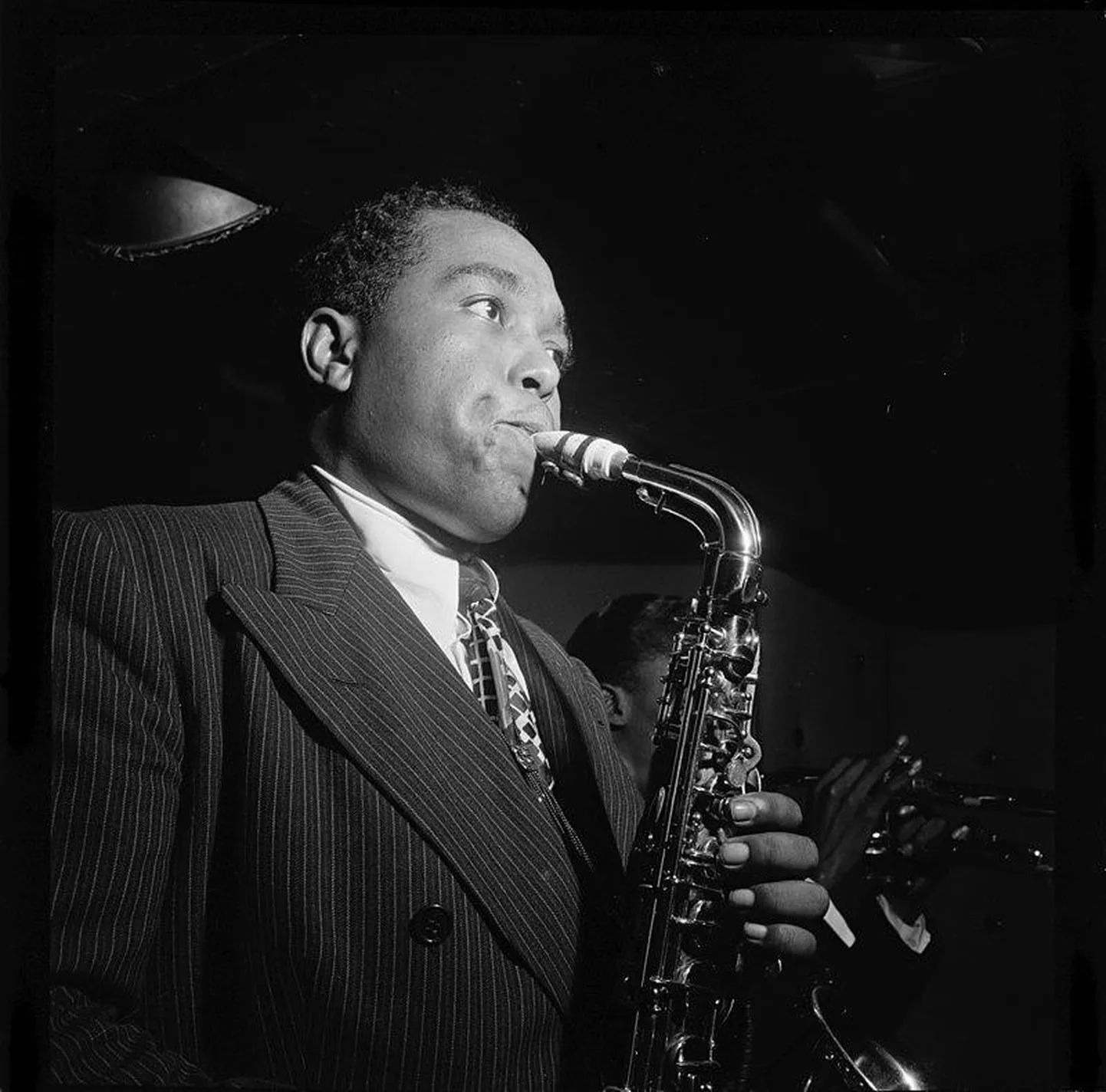 Charlie Parker 1947. aastal New Yorgis, oma loominguliste võimete tipul.