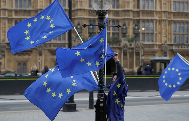 Brexiti-vastane meeleavaldaja Londonis. Foto: PETER NICHOLLS/REUTERS/Scanpix