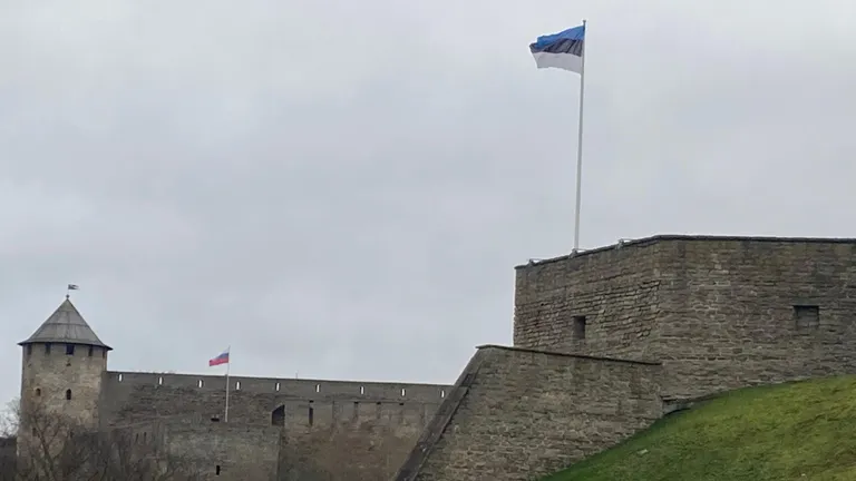 За последние два года количество виз, выданных Эстонией гражданам России, сократилось в десять раз.