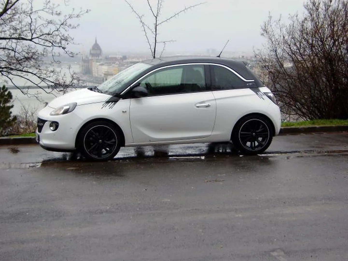 Opel Adam