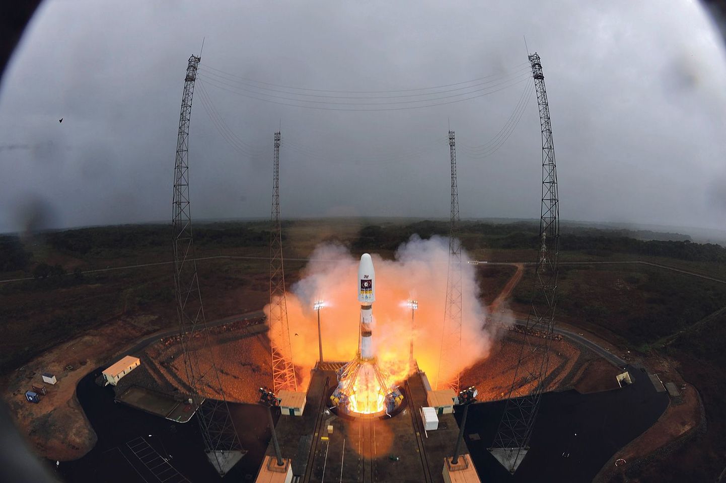 21. oktoober 2011: Venemaa Sojuz-rakett startimas Prantsuse Guyanast ELi Galileo süsteemi kahe esimese satelliidiga.
