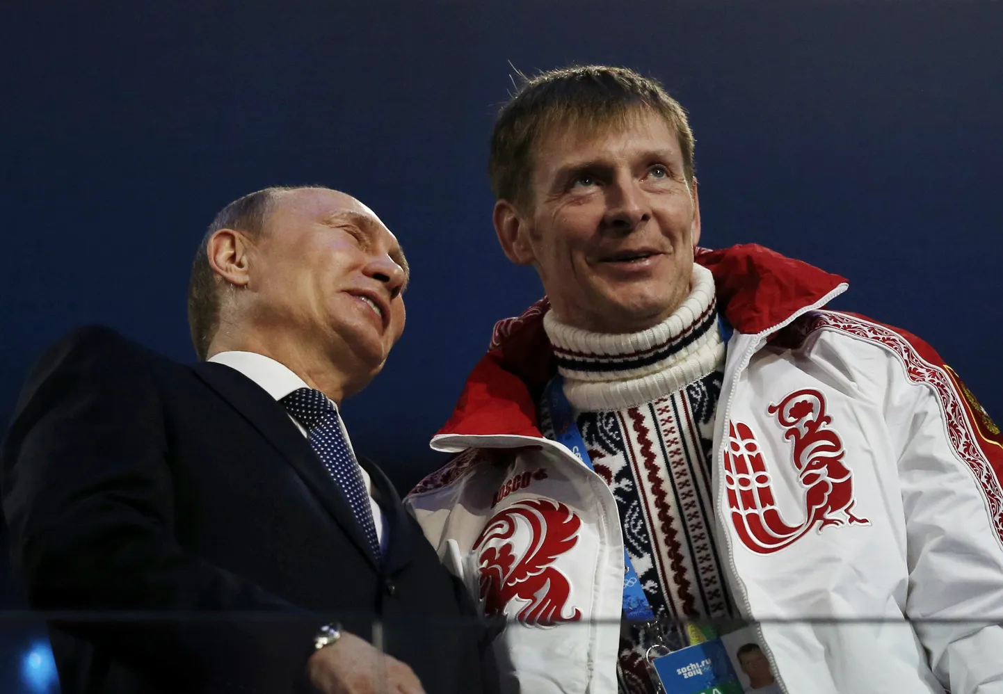 Välismaailma silmis on Aleksandr Zubkov dopingupatune. Ent mis Zubkovil sellest, kui kogu Venemaa eesotsas presidendi Vladimir Putiniga peab teda ikka kahekordseks olümpiavõitjaks...