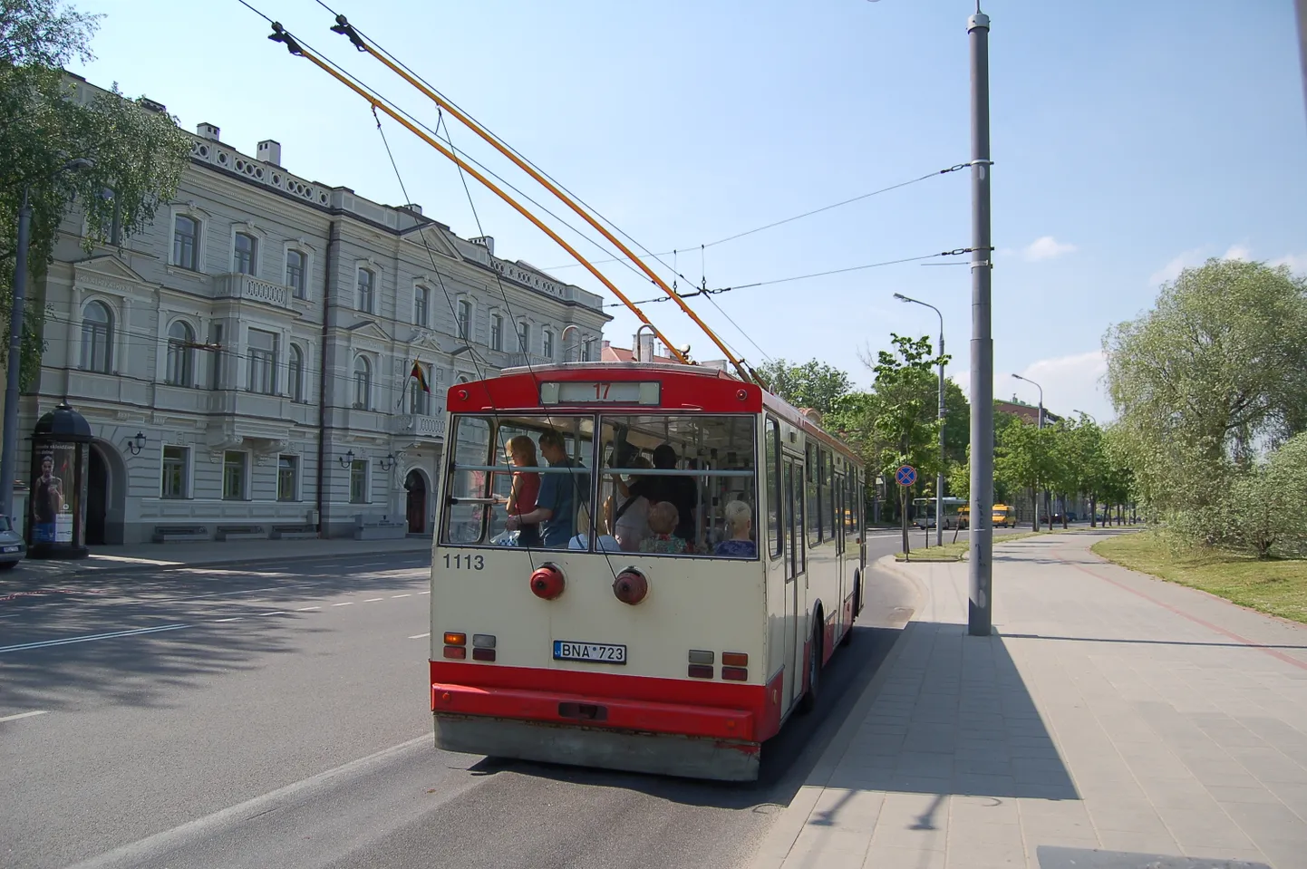Vana trollibuss Vilniuses.