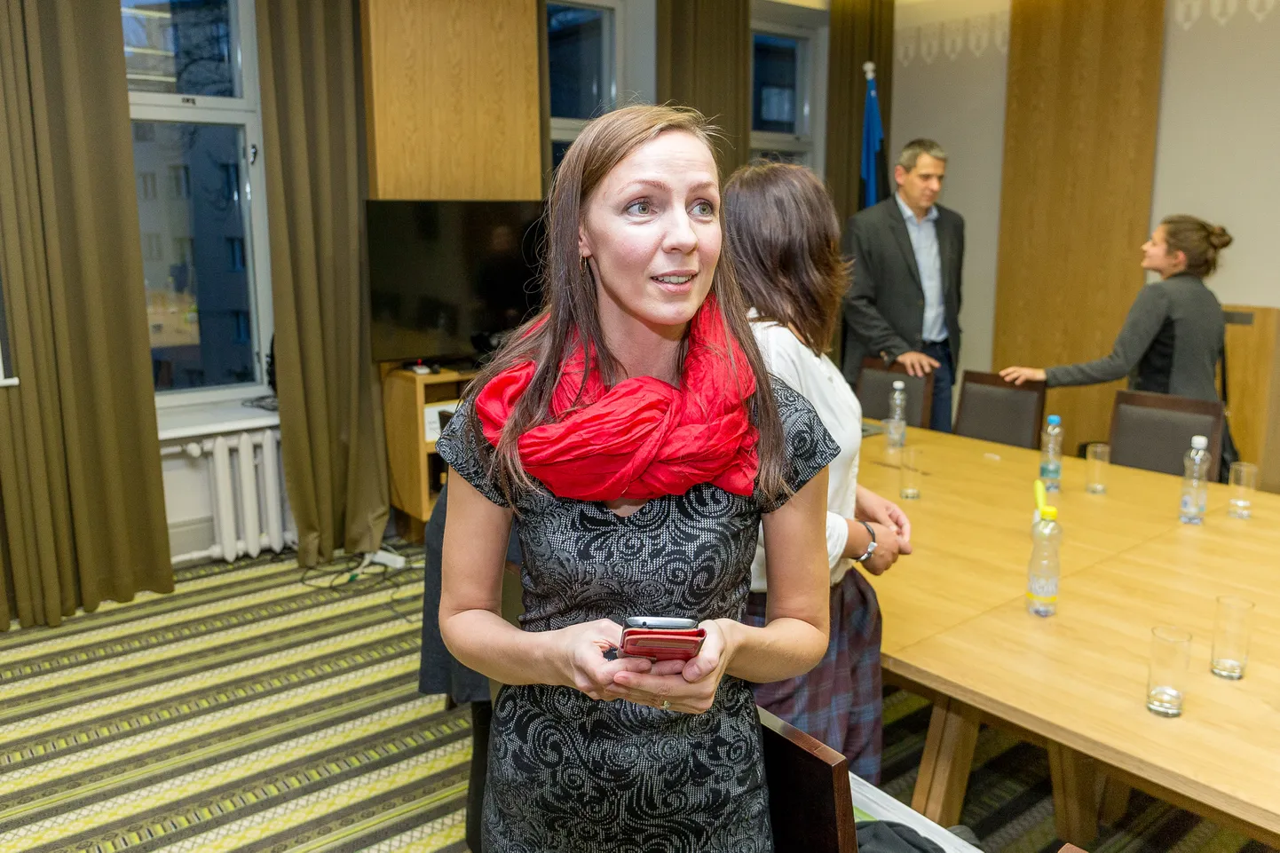 Ümarlaud Haridus- ja Teadusministeeriumis koolitulistamise ennetamise teemal. Eesti koolide psühholoogideühingu juhatuse liige Karmen Maikalu. FOTO:SANDER ILVEST/POSTIMEES