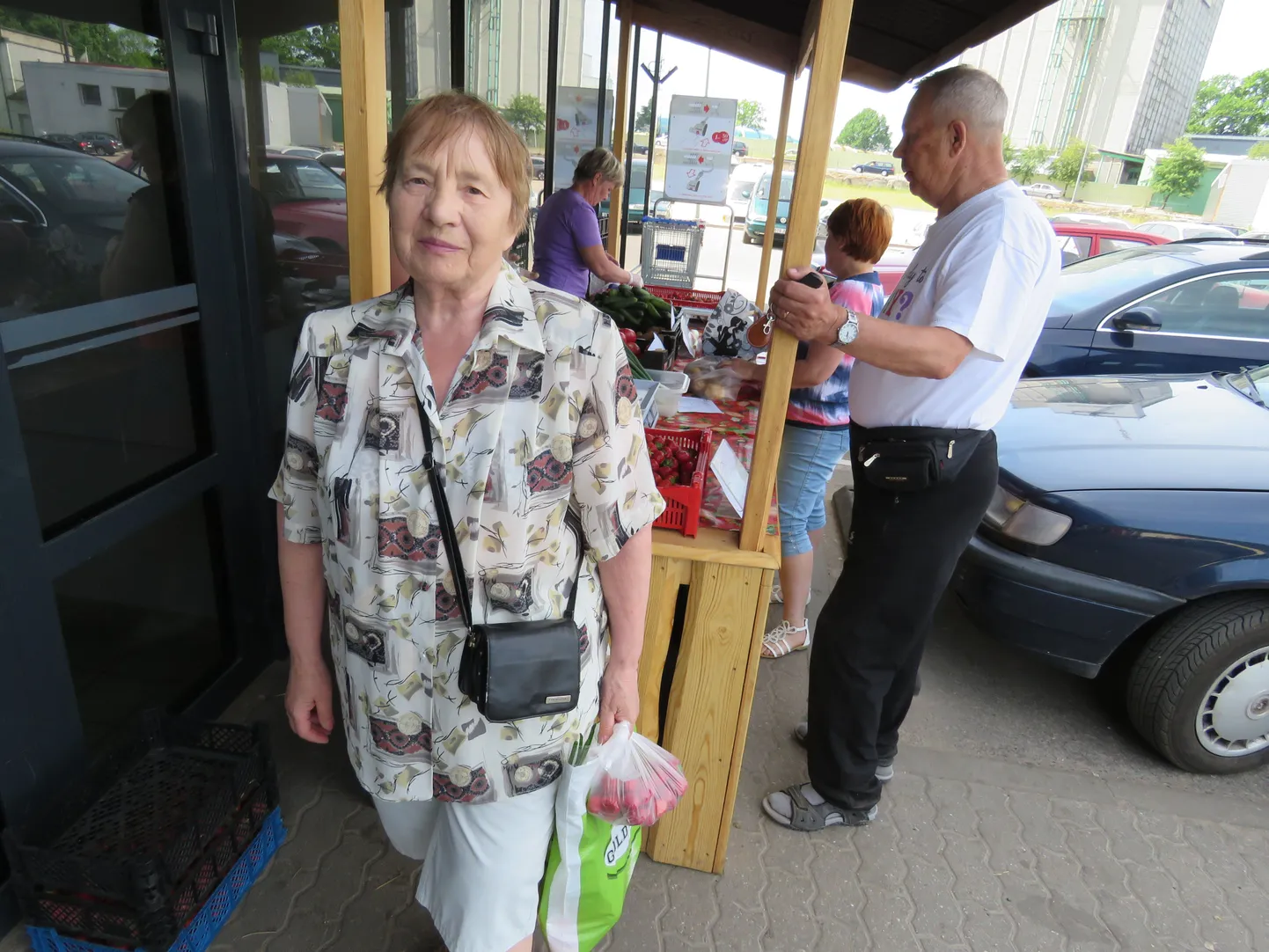 Valga Maxima eest letilt maasikaid ostnud Linda Lobjaka sõnul sobivad kodumaiste maasikate puudusel ka Poola omad.