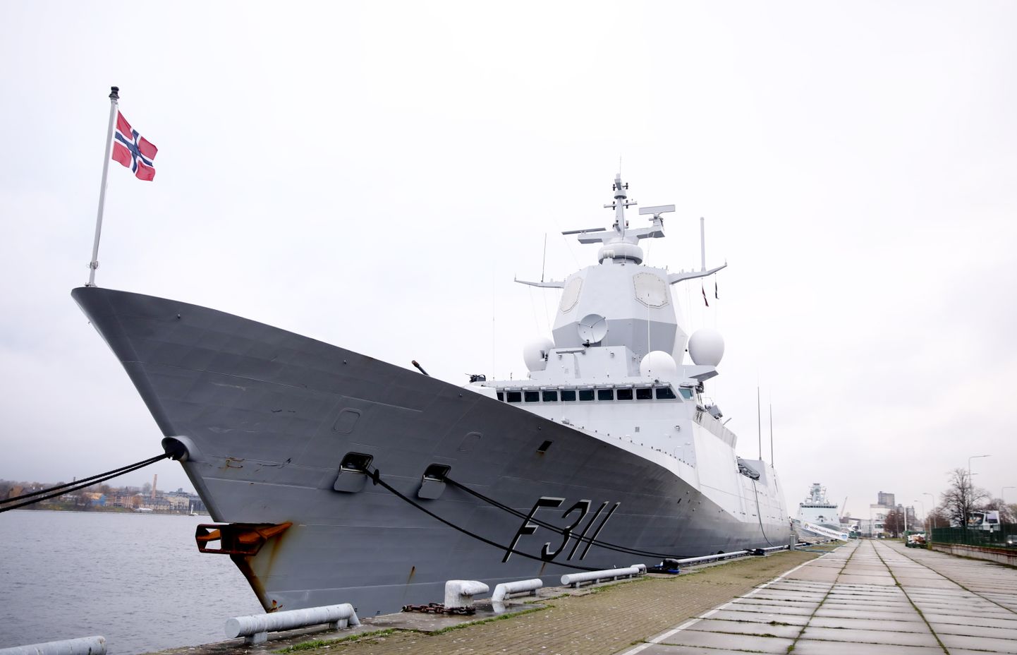 Корабли первой постоянной морской группы НАТО (SNMG1) в Рижском пассажирском порту