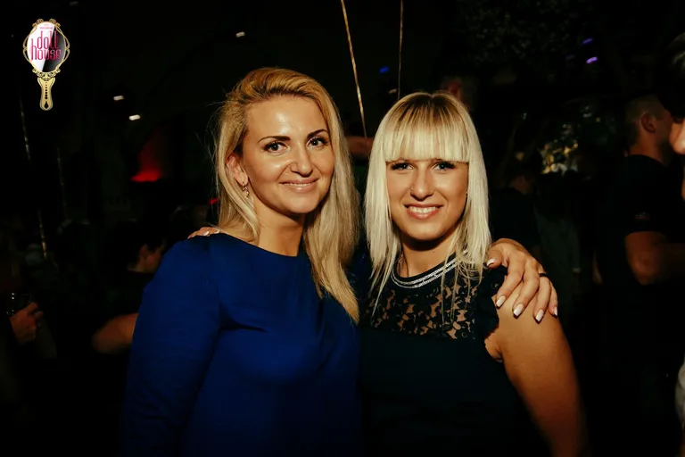 Klubi Teatri vallutasid dominantsed ja võrgutavad S&M diivad