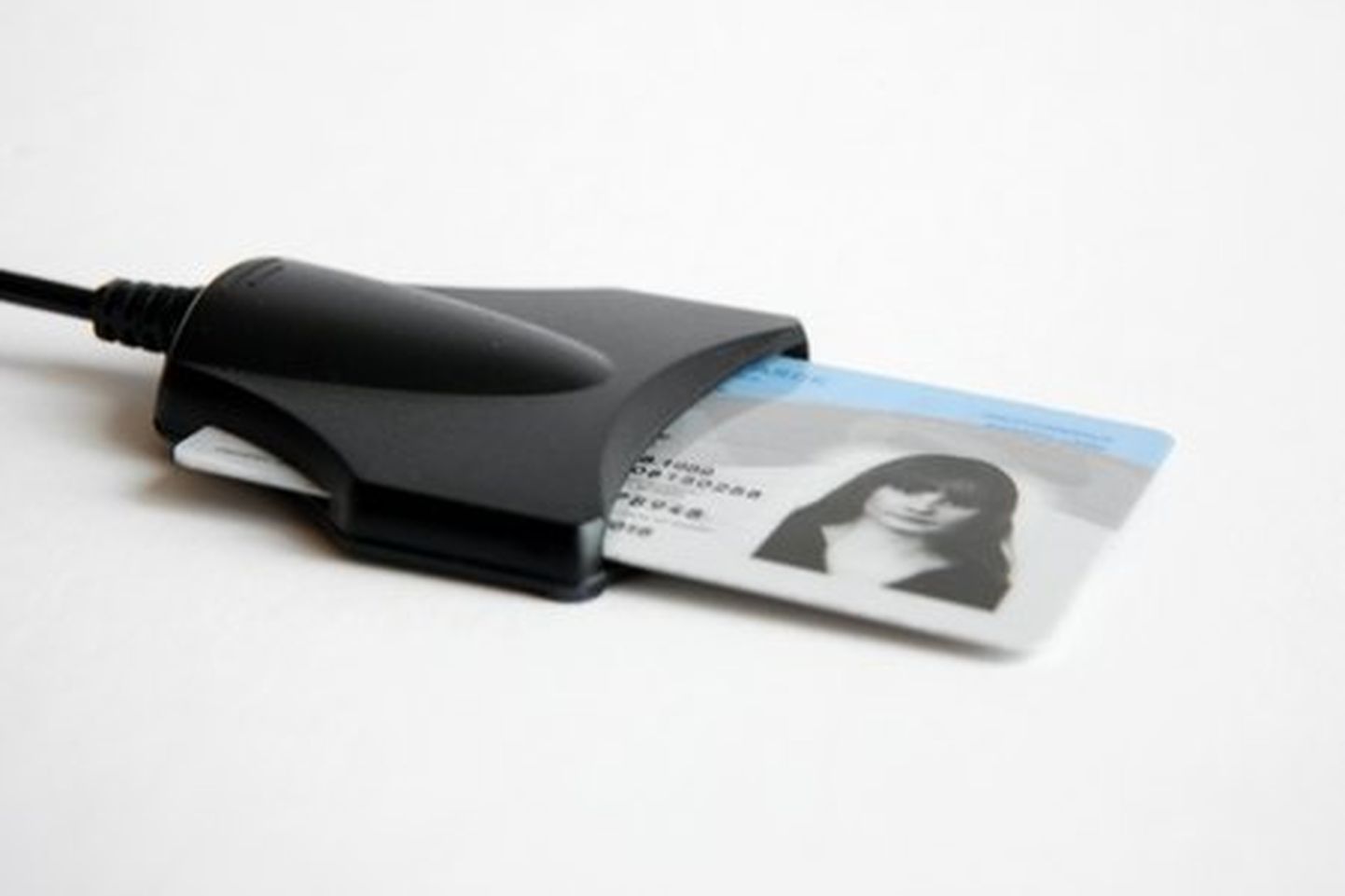 Kokku on Eestis uuendamata veel umbes 270 000 ID-kaarti.