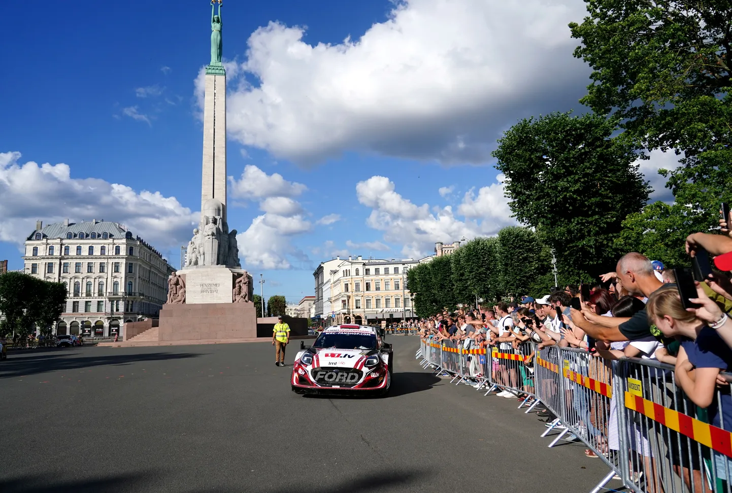 FIA pasaules rallija čempionāta Latvijas posma "Tet Rally Latvia" atklāšanas ceremonija.