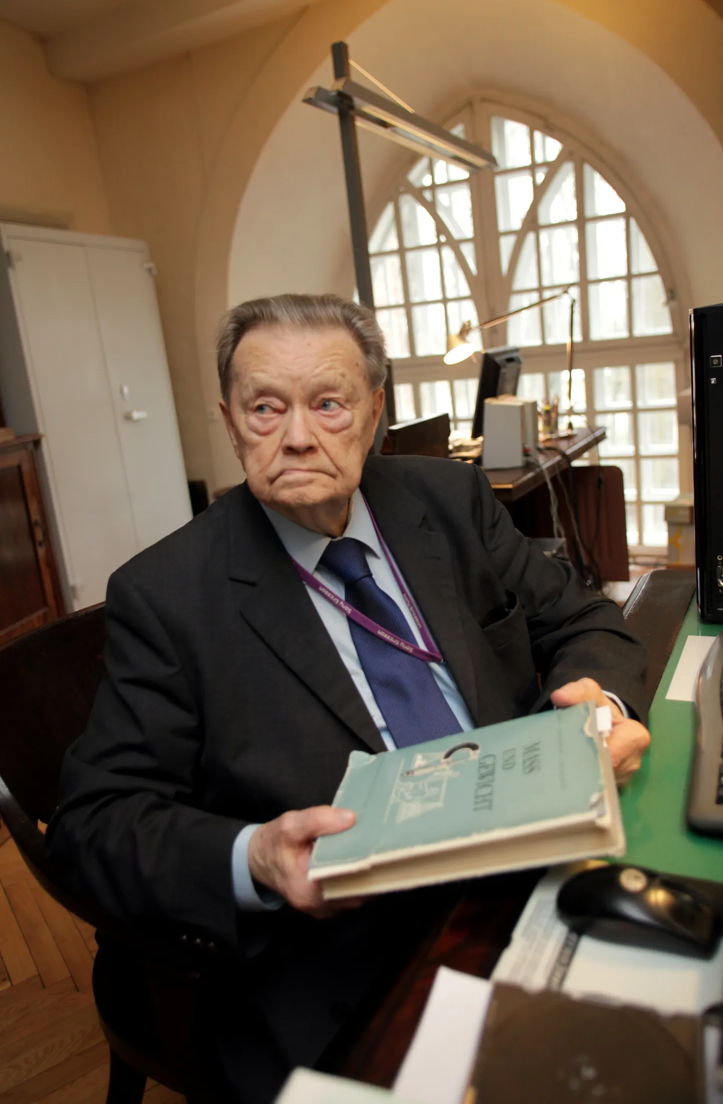 Koerust sirgunud Tullio Ilomets (1921-2018) oli tunnustatud Eesti keemik, teadusajaloolane ja muinsuskaitsja.