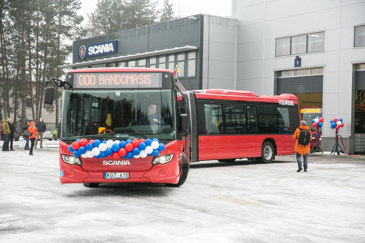 Vilniusel pole uute bussidega midagi peale
hakata, kui pole kedagi, kes neid juhiks.
