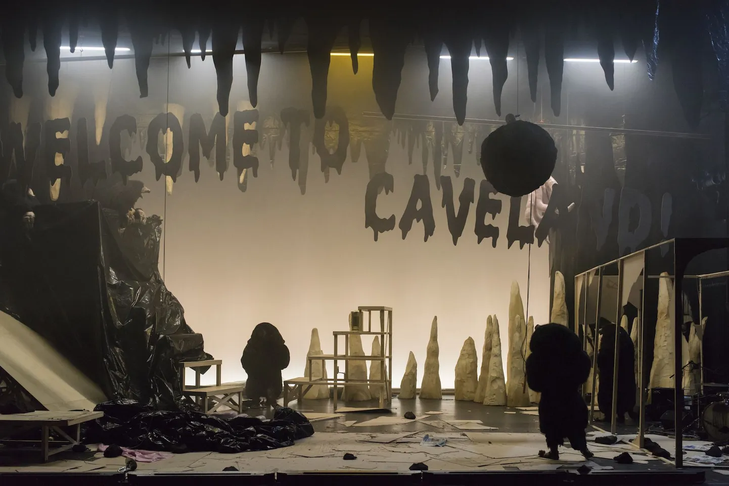 Philippe Quesne "The Night of the Moles - Welcome to Caveland"