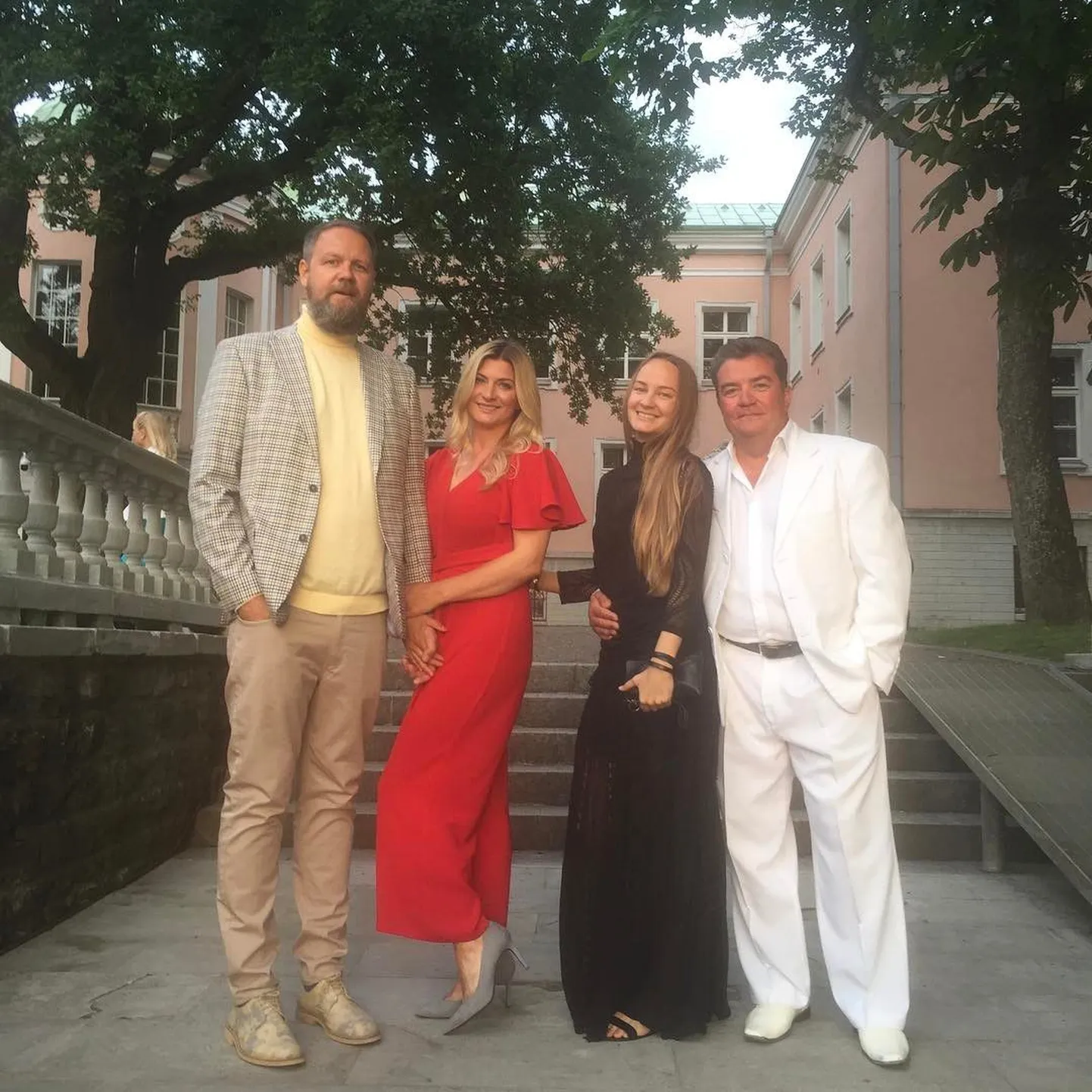 Genka, Maris, Karl ja Carola Madis
