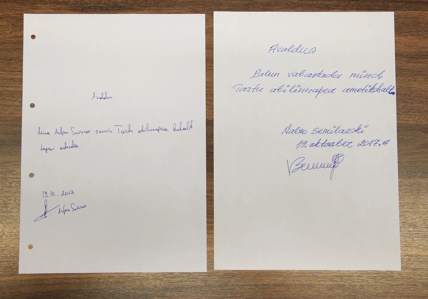 Eile õhtul jõudis raekotta Tartu linnasekretäri lauale kaks tagasiastumisavaldust. 
Ühe esitas abilinnapea Valvo Semilarski 
(Reformierakond) ja teise tema ametivend Artjom Suvorov (Keskerakond).