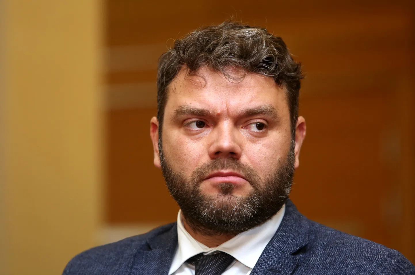 Эмил Якринс