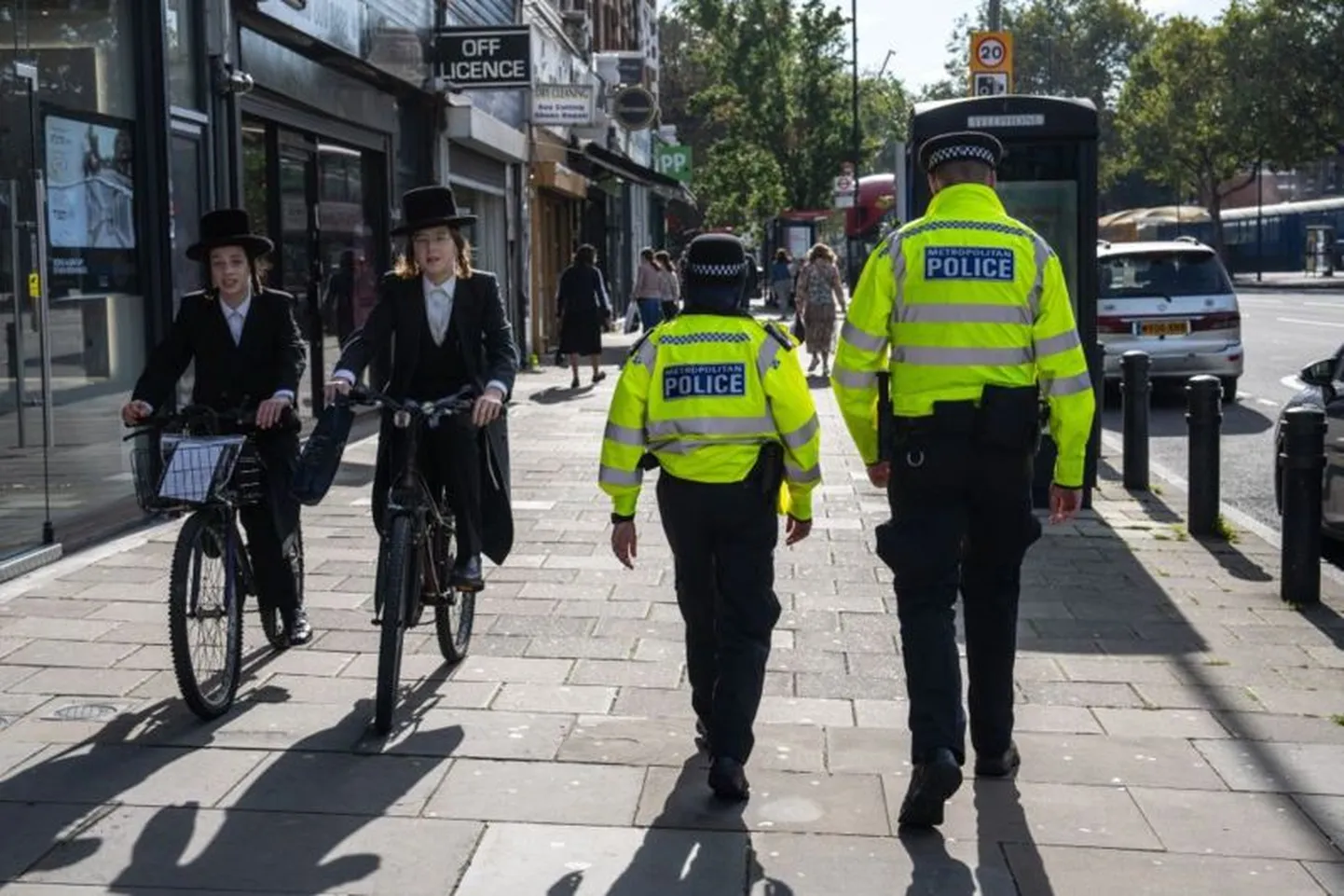В связи с ростом антисемитизма в Лондоне усилено патрулирование районов, где нападения наиболее вероятны