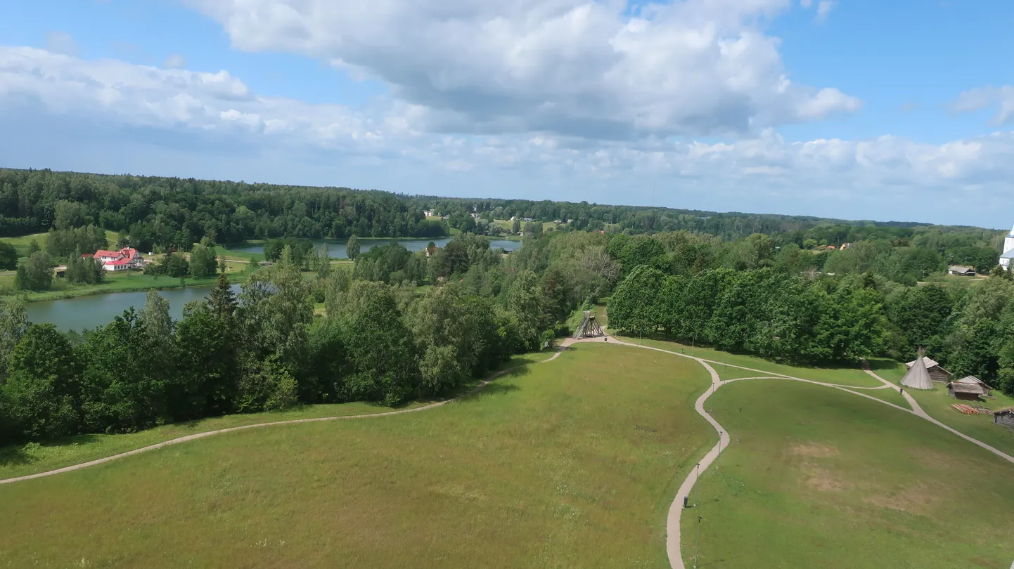 Vaade Rõuge vaatetornist Pesapuu.