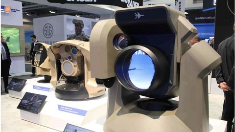 See Iisraeli laserrelv notib droone 10 km kauguselt