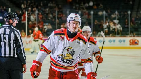 NOSKATIES ⟩ Tralmaks gūst "hat-trick" AHL spēlē