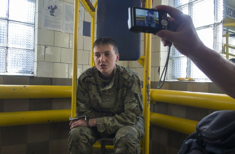 Savtšenko möödunud aasta 19. juunil, mil ta oli veel vangis Luganskis niinimetatud Ida-Ukraina separatistide käes.
