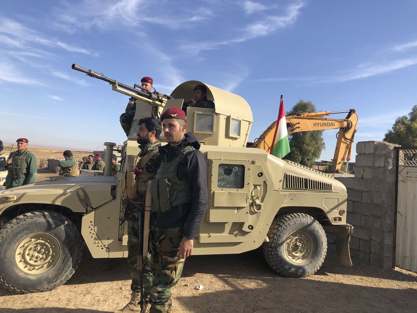 Kurdu spēki Leibanas ciemā Irākā.