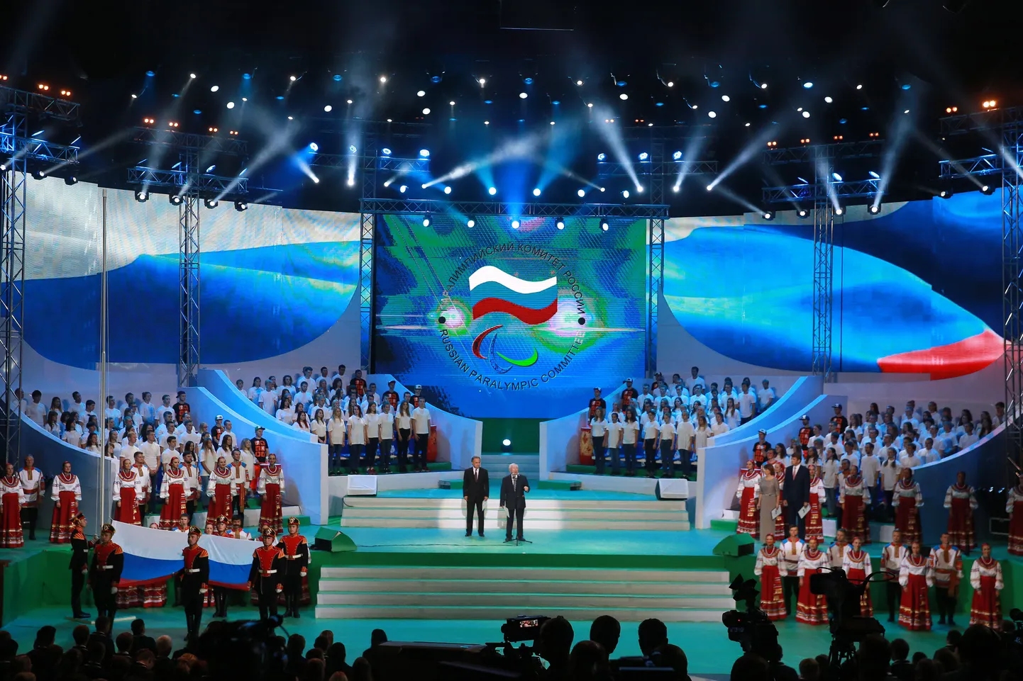 Виталий Мутко и Владимир Лукин на открытии российских паралимпийских соревнований, которое состоялось 7 сентября в Москве.