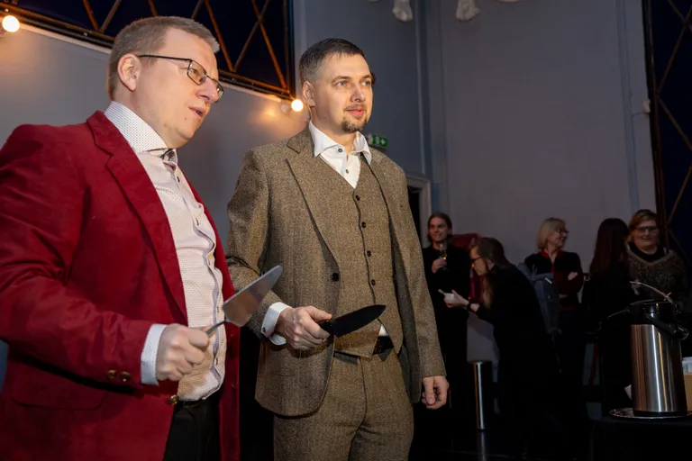 Neitsi Maali auhinna üleandmine Sõpruse kinos.