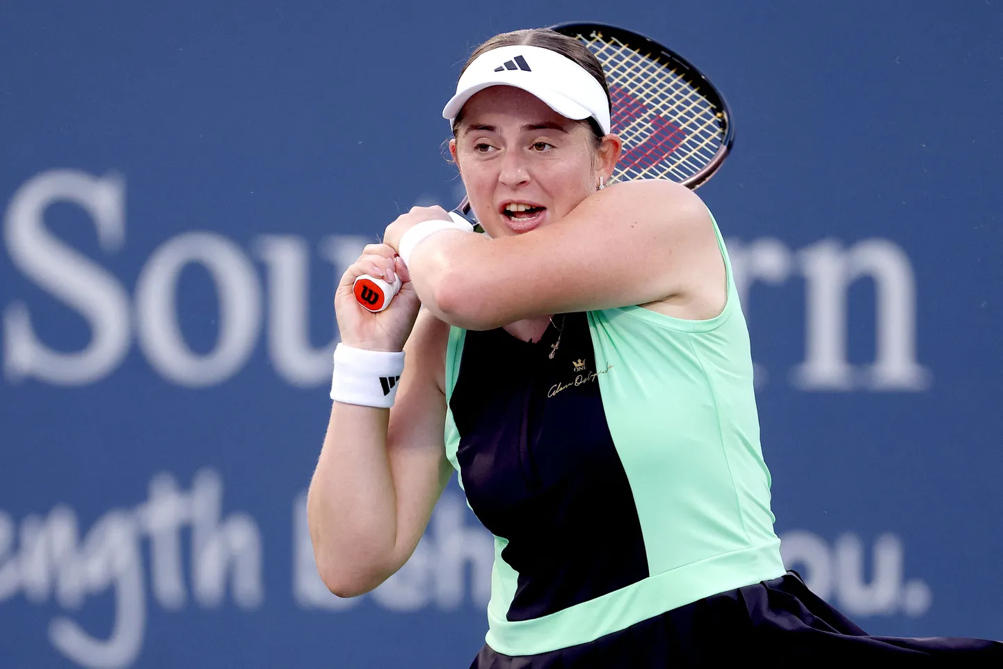 Latvijas tenisiste Aļona Ostapenko