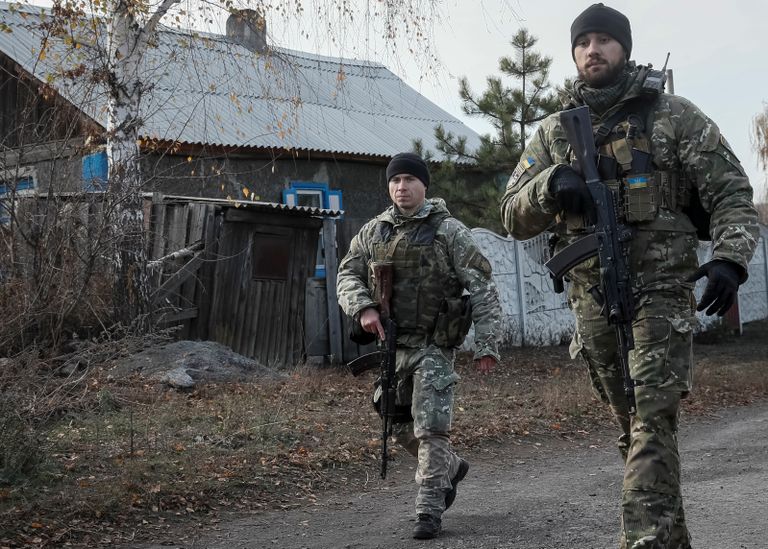 Ukraina sõjaväelased Luganski oblastis patrullimas.